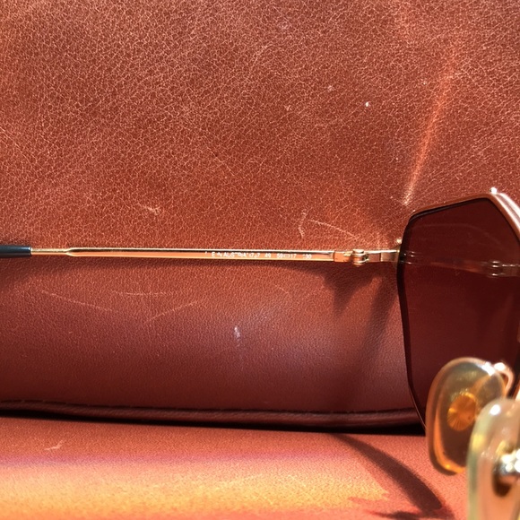 Paloma Picasso sunglass frames in gold and black. Add your own lenses! Prescript - Picture 8 of 11